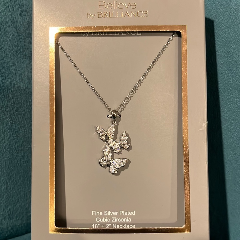 Silver plated cubic zirconia necklace